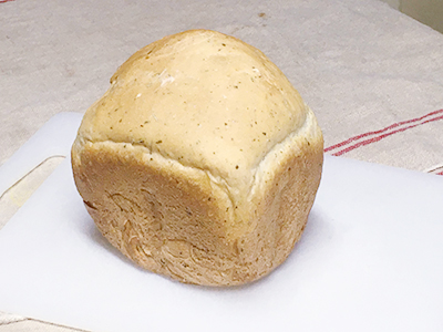 ヨモギ食パン